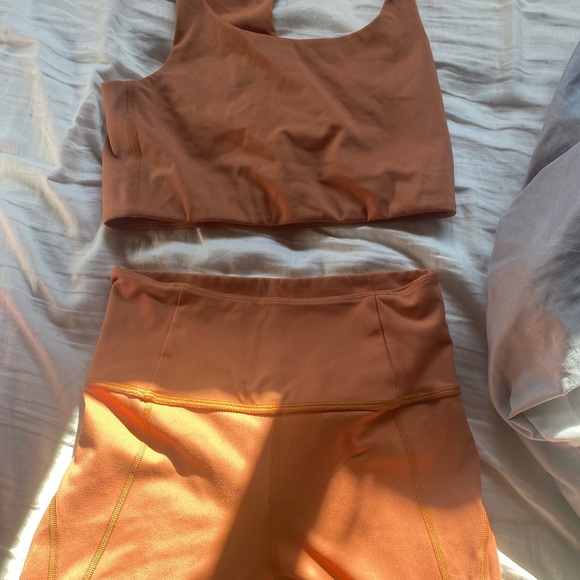 Girlfriend Collective Set - Picture 4 of 6